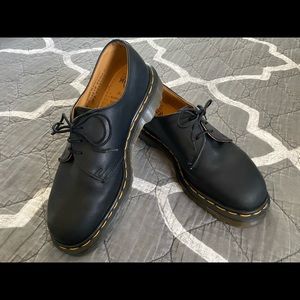 DR. MARTENS Oxford Greasy Black UK 6/US 8